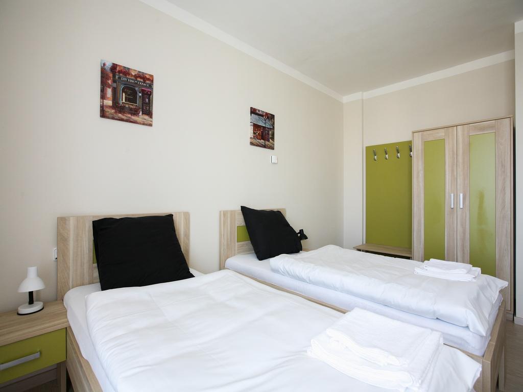 Nad Kralovnou Hotel & Restaurant Prague Room photo